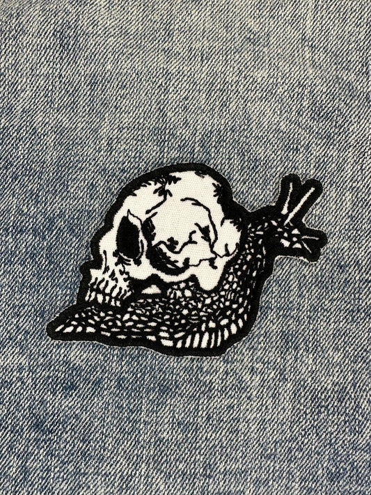 Skull Snail Patch - owlieart