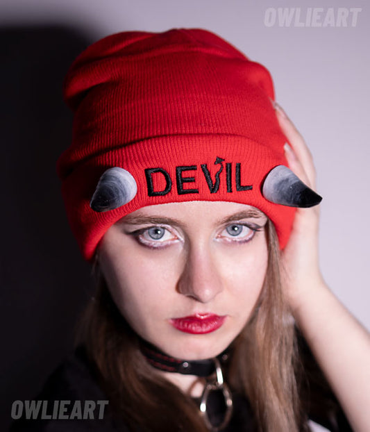 Devil horn pins// Embroidered Devil beanie - owlieart