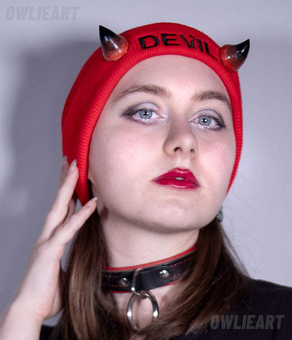 Devil horn pins// Embroidered Devil beanie - owlieart