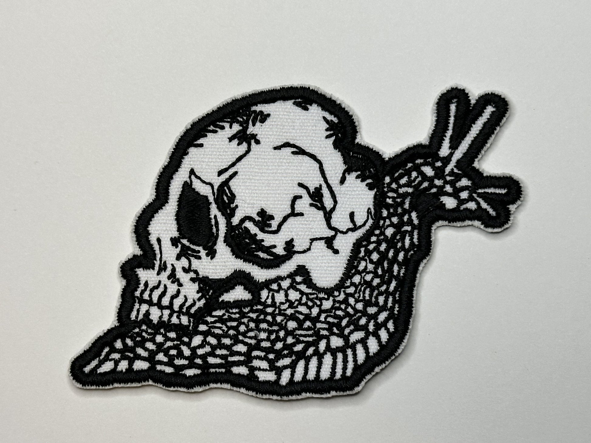 Skull Snail Patch - owlieart